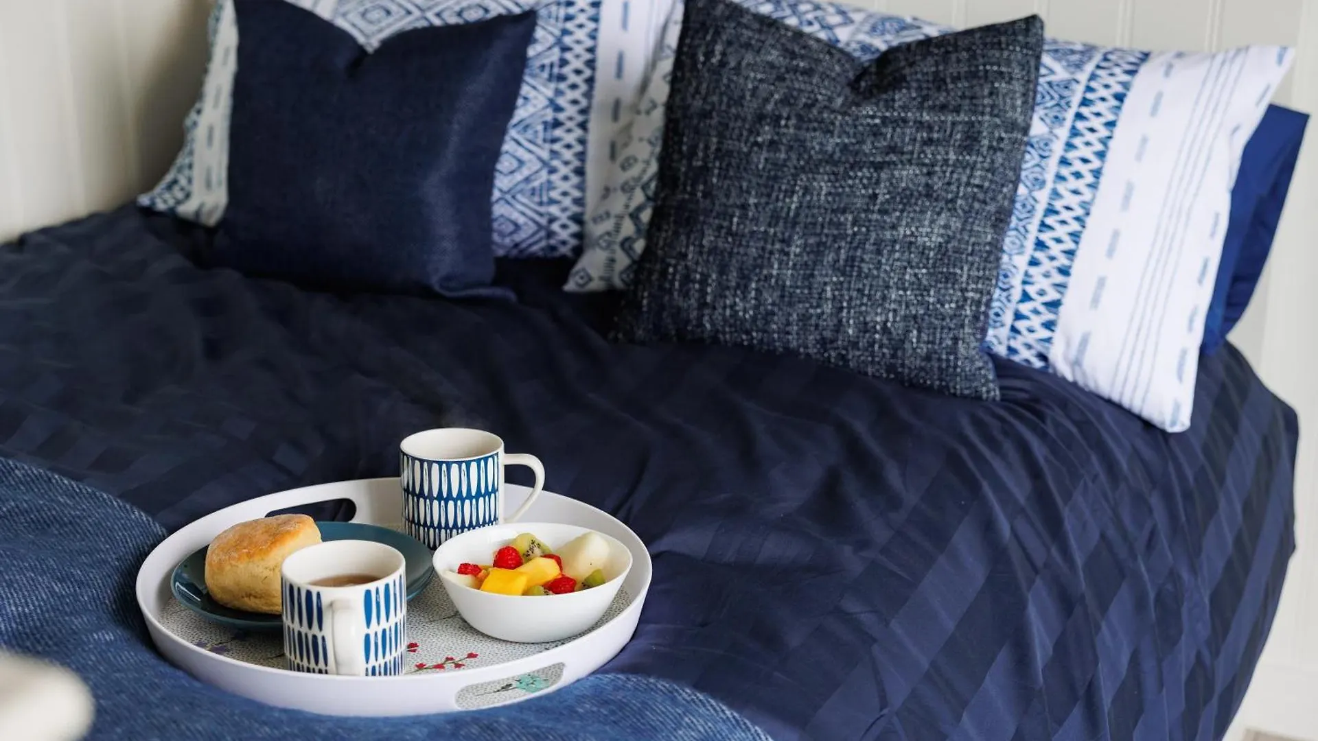 Quarterlands Glamping, Shepherds Hut Bramble Crawfordsburn